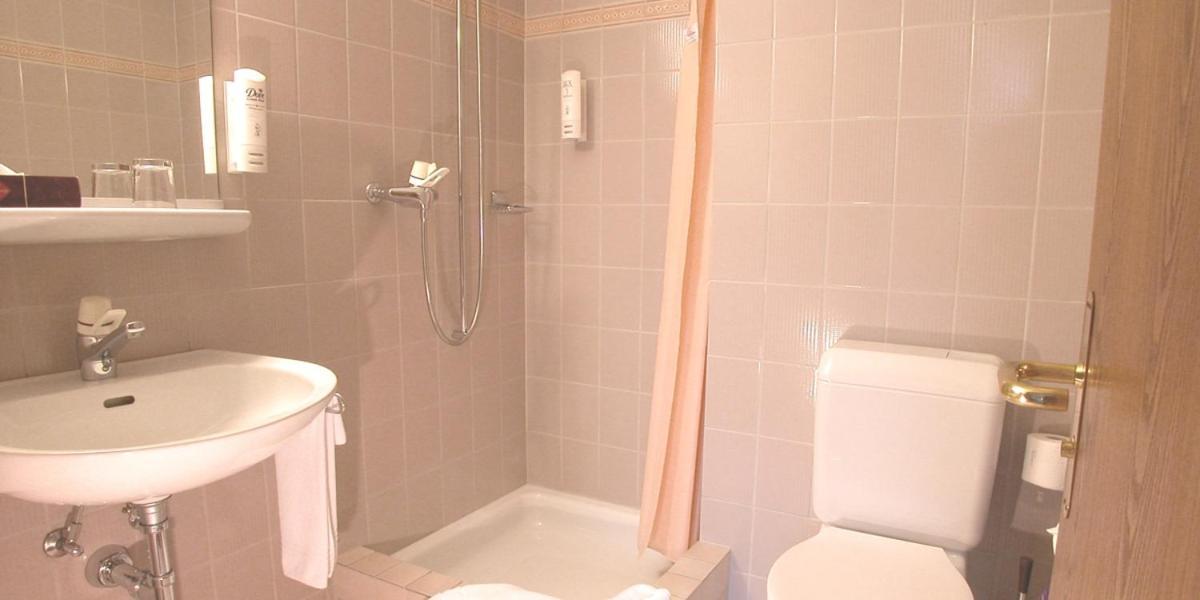 Hotel Post Glarnerhof غلروس المظهر الخارجي الصورة