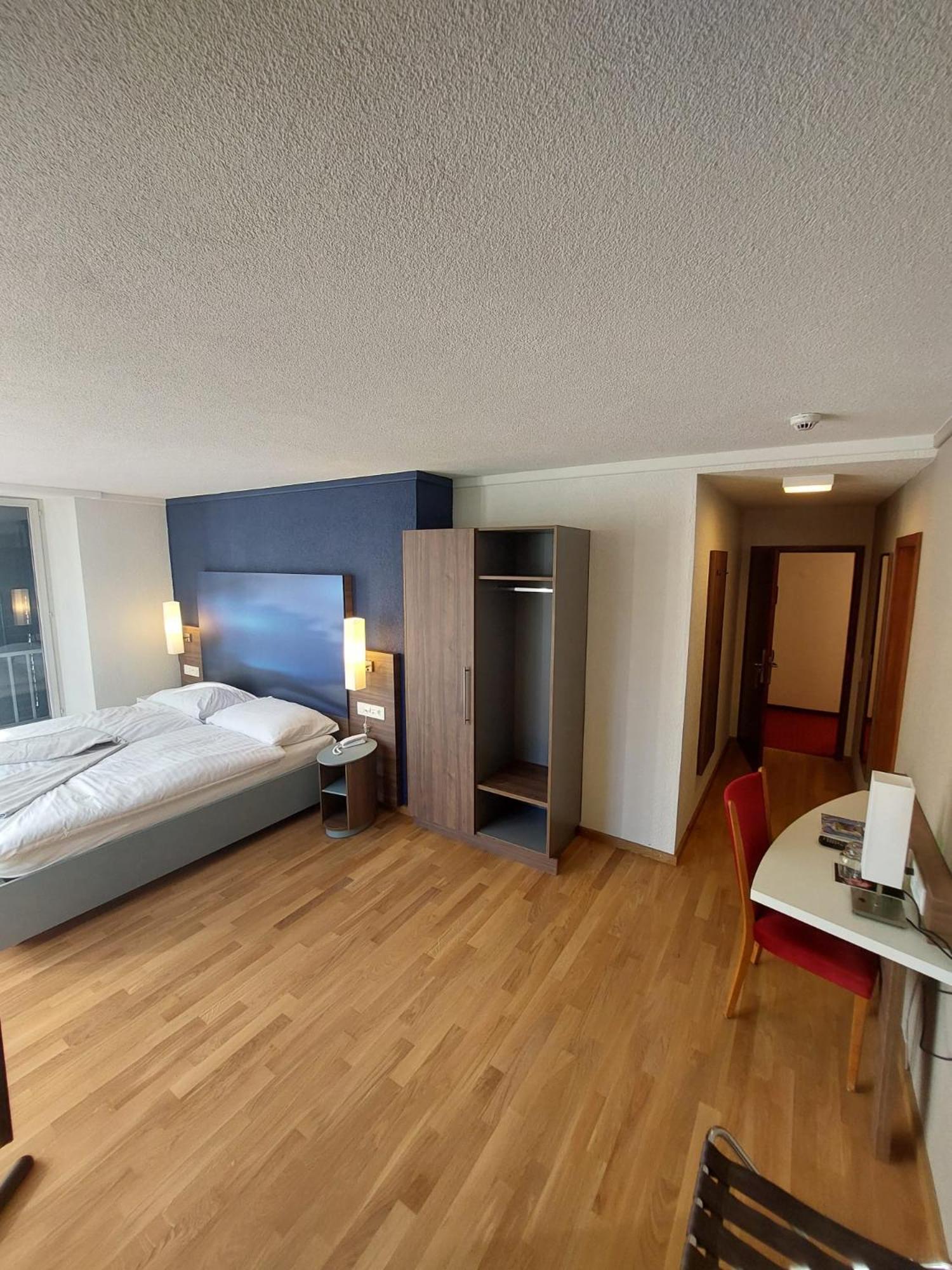Hotel Post Glarnerhof غلروس المظهر الخارجي الصورة